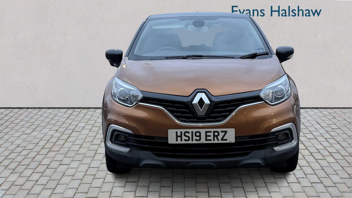 Used Renault Captur for sale - 77860702: Photo 4