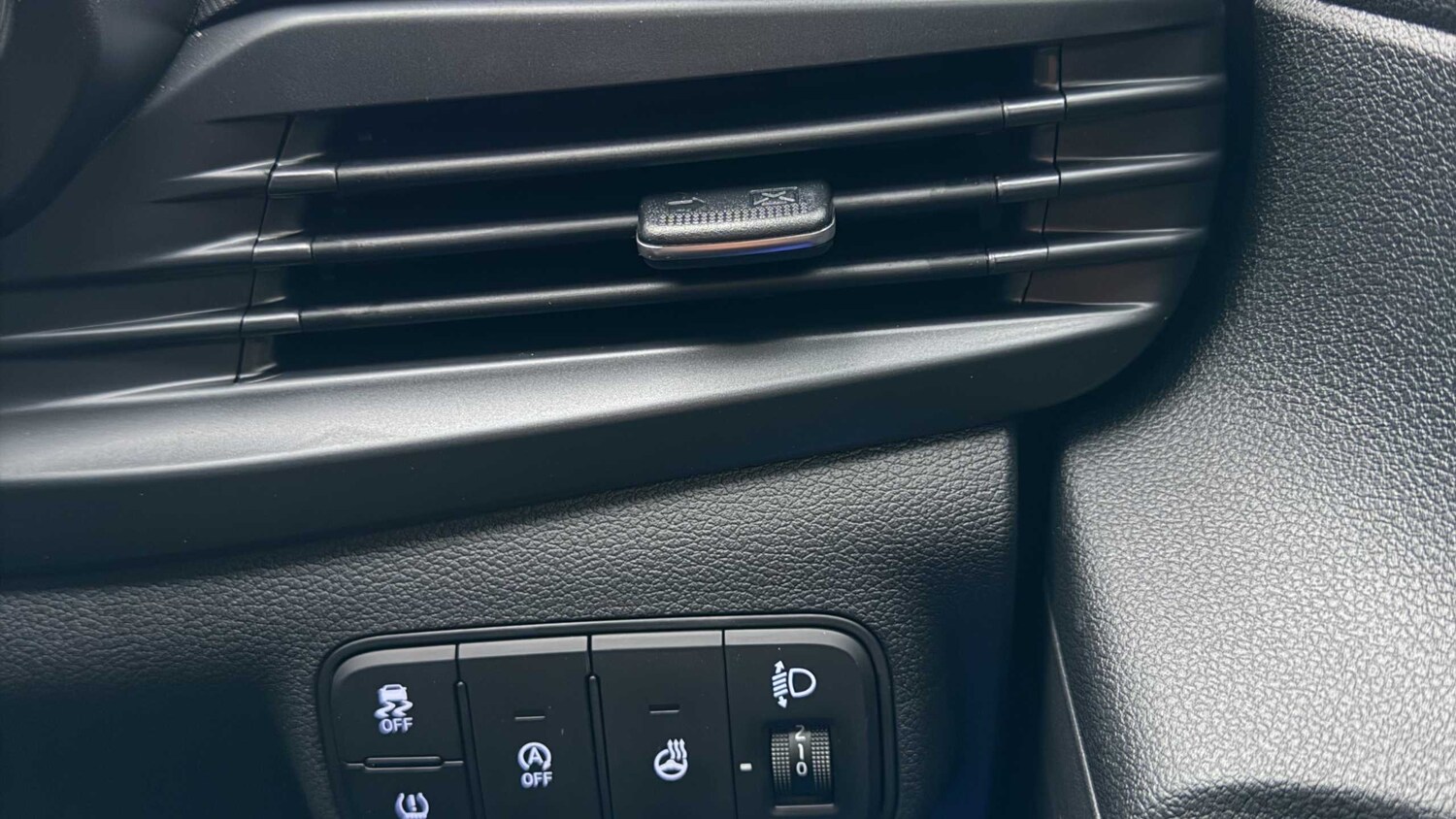 Used Hyundai BAYON for sale - 77860862: Photo 18