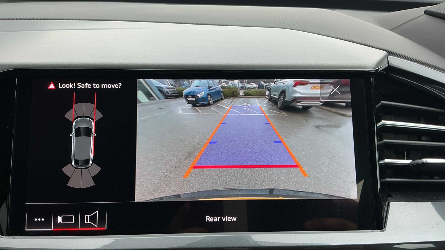 Used Audi Q4 e-tron for sale - 77860225: Photo 16