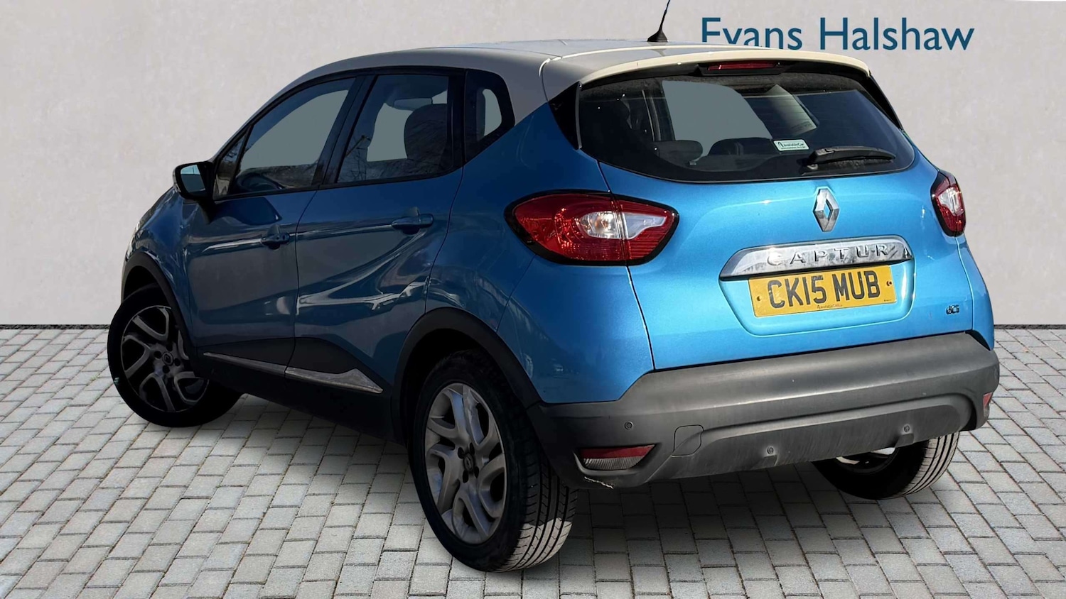 Used Renault Captur 2015 for sale - 78037816: Photo 2