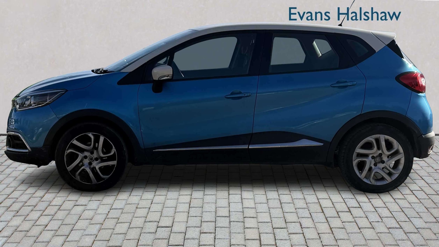 Used Renault Captur 2015 for sale - 78037816: Photo 3