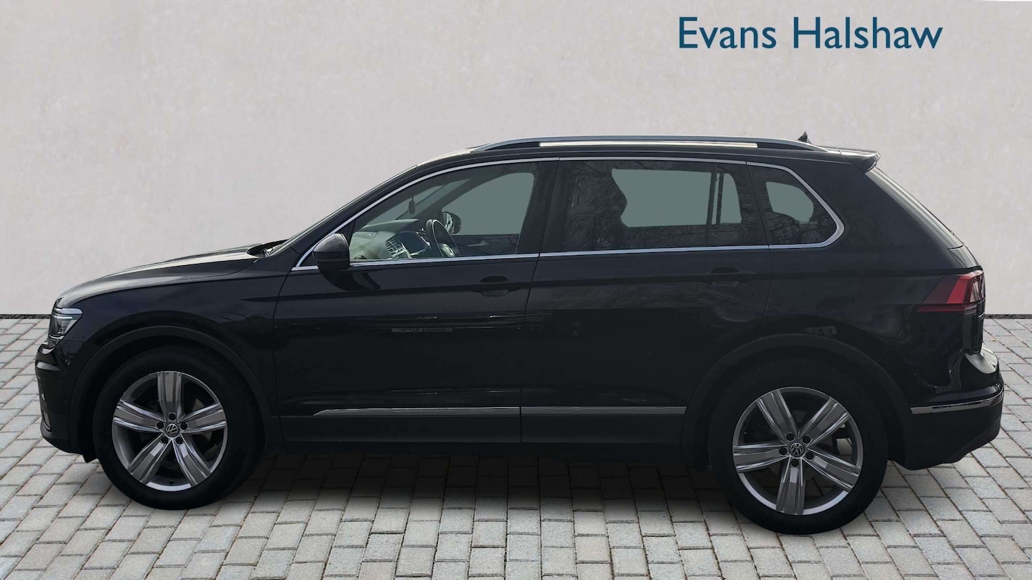 Used Volkswagen Tiguan 2020 for sale - 77856566: Photo 3