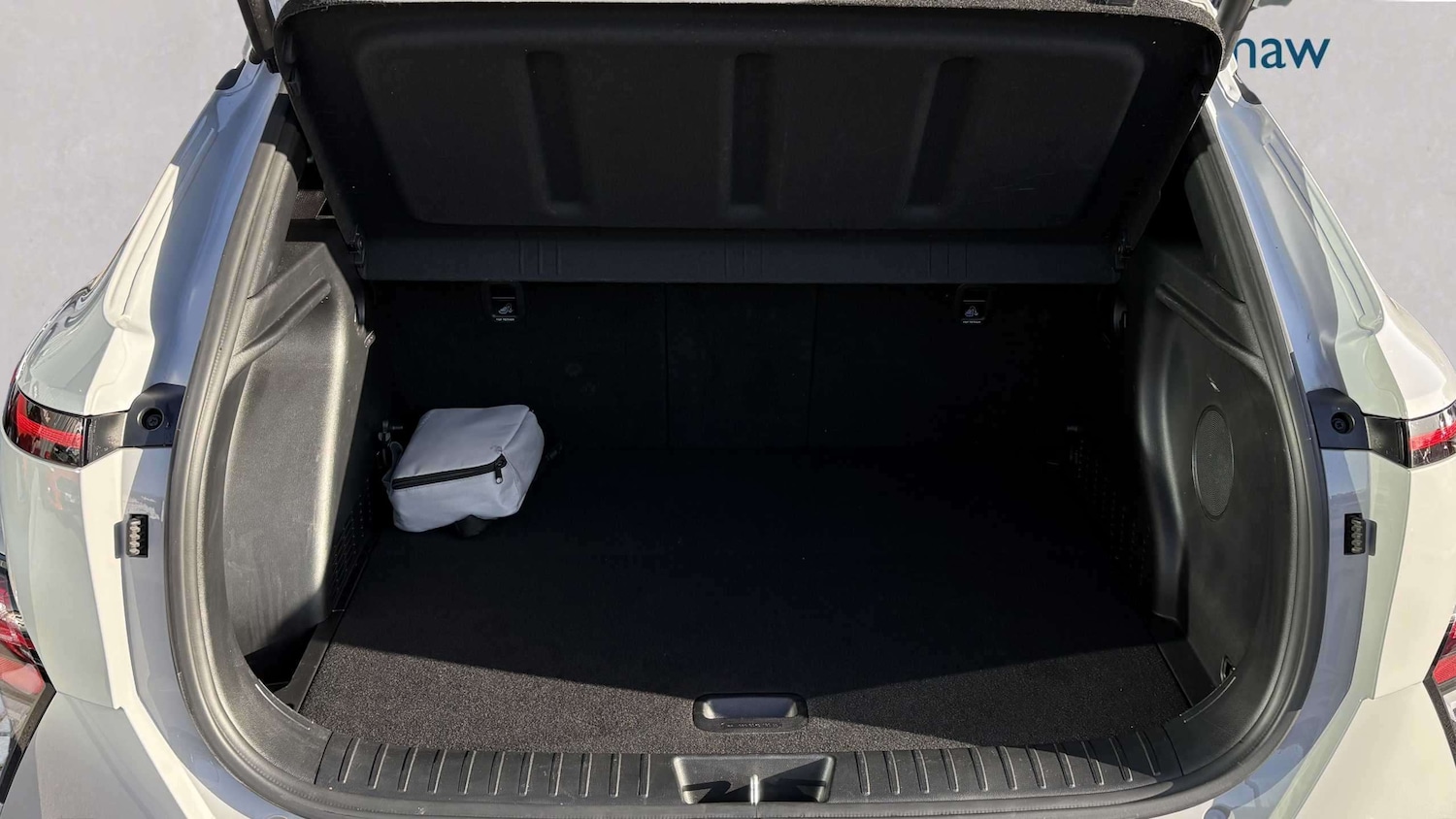 Used Hyundai KONA 2025 for sale - 77858712: Photo 3