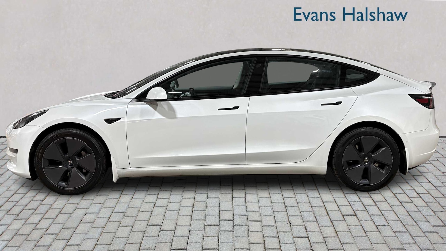 Used Tesla Model 3 2021 for sale - 77859376: Photo 4