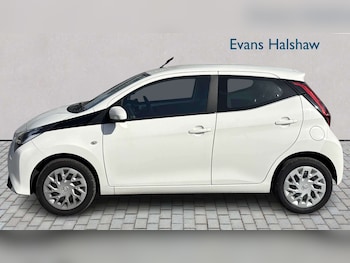 Used Toyota AYGO 2020 for sale - 78991037: Photo