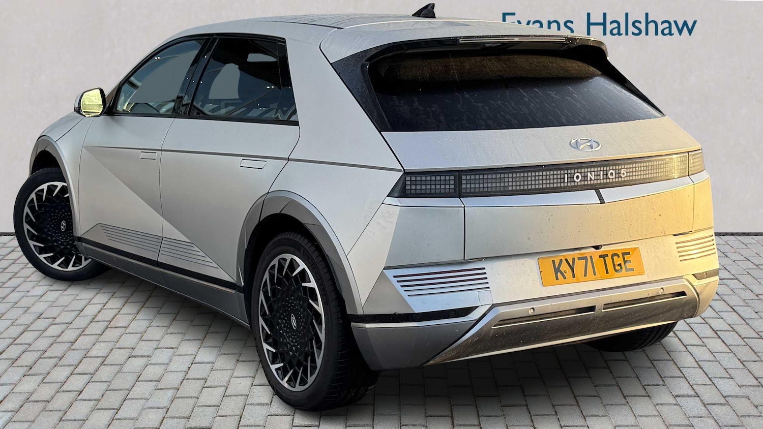 Used Hyundai IONIQ 5 for sale - 77861453: Photo 2