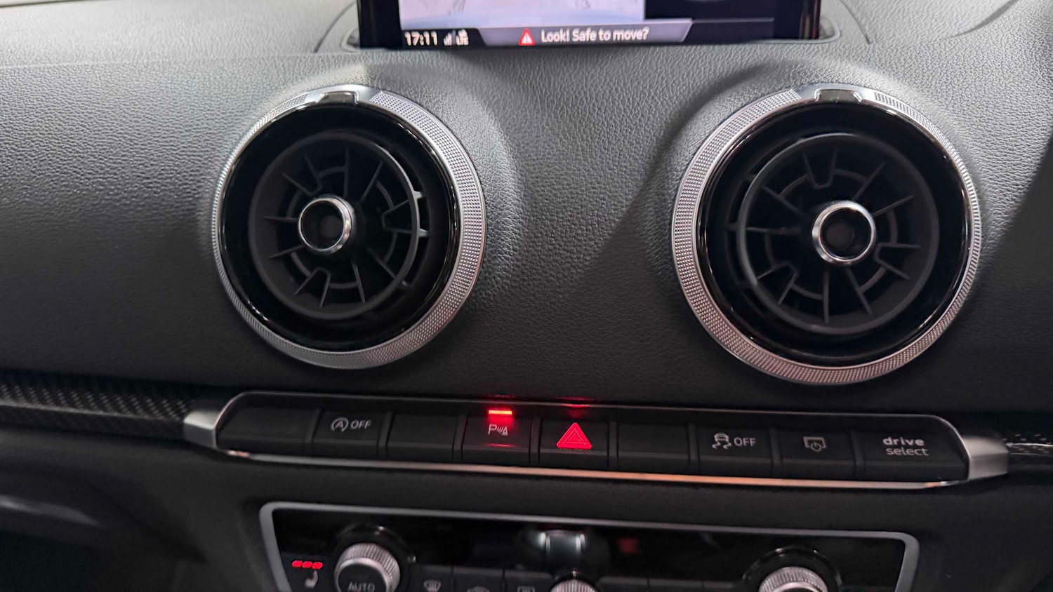 Used Audi RS3 2020 for sale - 77928776: Photo 15