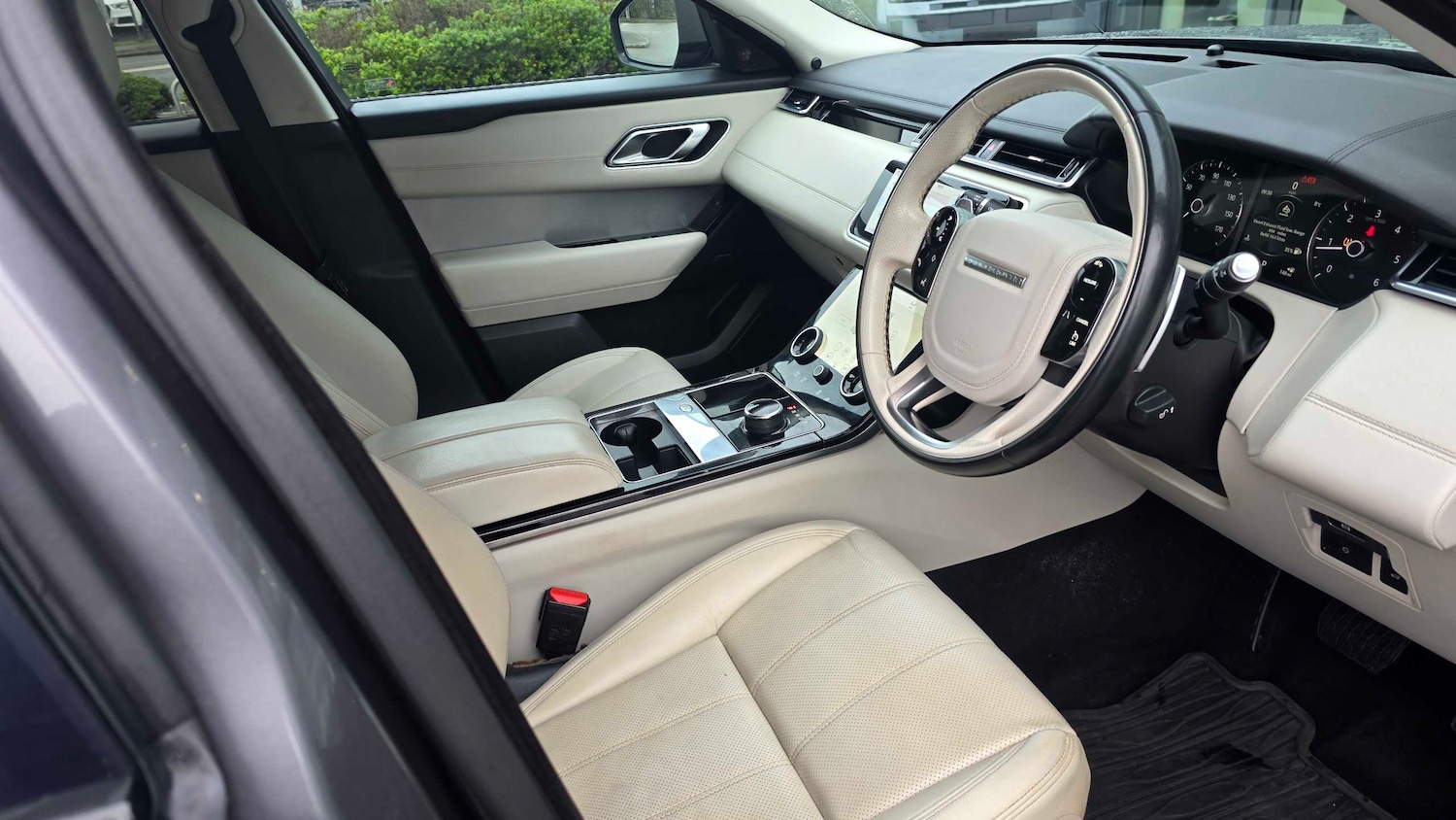 Used Land Rover Range Rover Velar 2017 for sale - 77858622: Photo 11