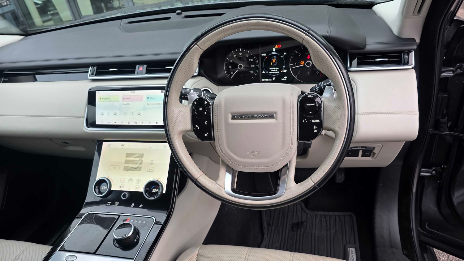 Used Land Rover Range Rover Velar 2017 for sale - 77858622: Photo 12