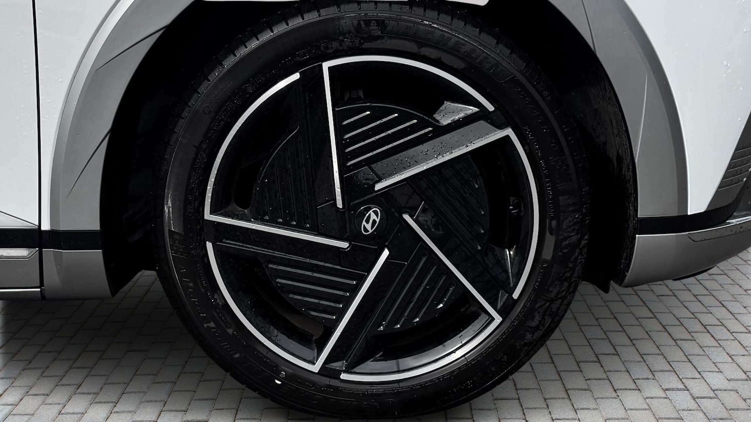 Used Hyundai IONIQ 5 2025 for sale - 77928848: Photo 6