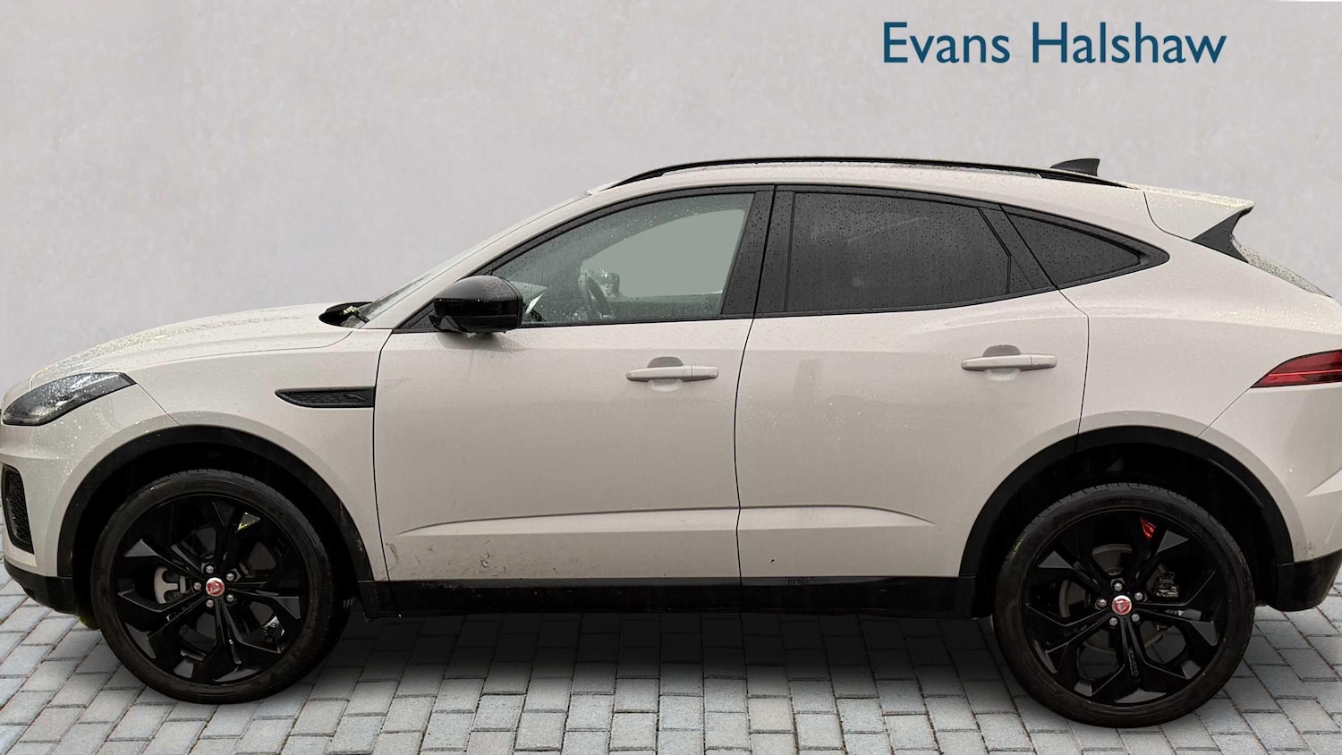 Used Jaguar E-Pace 2023 for sale - 77857813: Photo 3