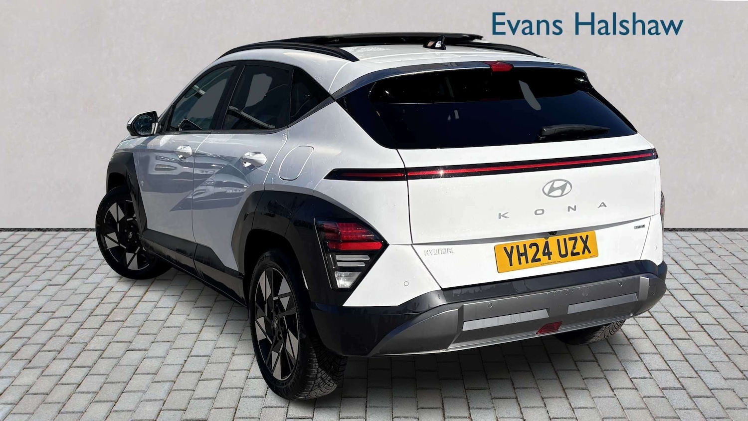 Used Hyundai KONA 2024 for sale - 77943466: Photo 2