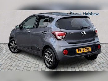 Used Hyundai i10 2017 for sale - 77913868: Photo