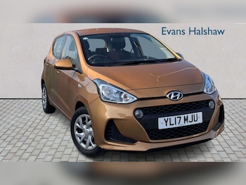 Used Hyundai i10 2017 for sale - 77859733: Photo