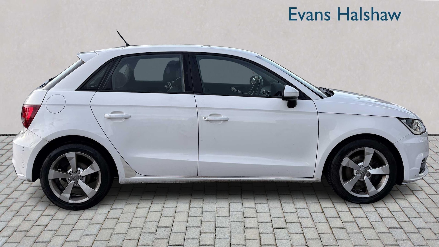 Used Audi A1 2018 for sale - 77857932: Photo 3