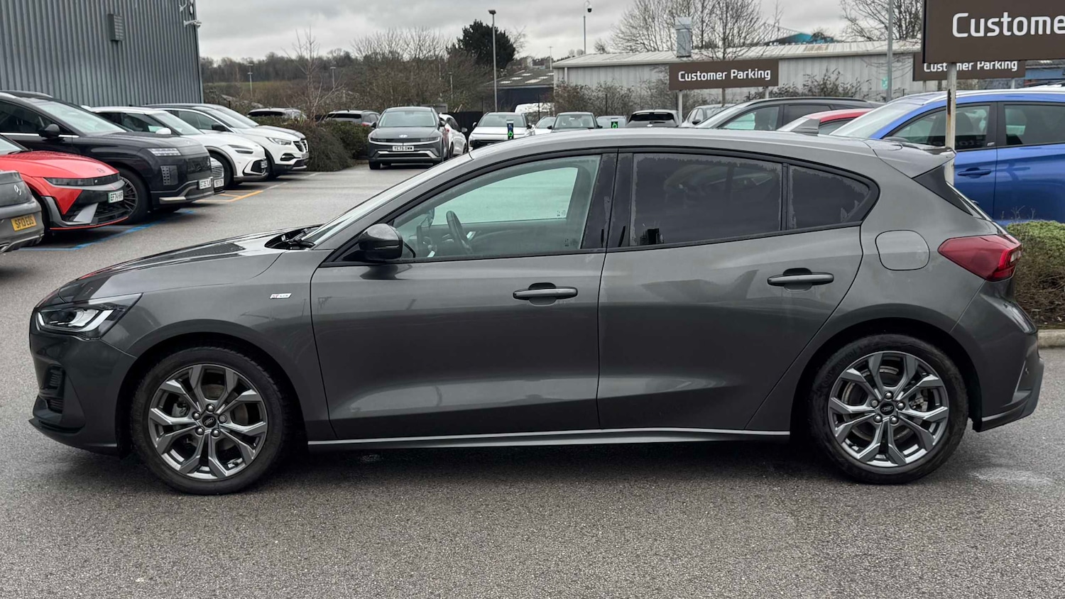 Used Ford Focus 2023 for sale - 77857956: Photo 3