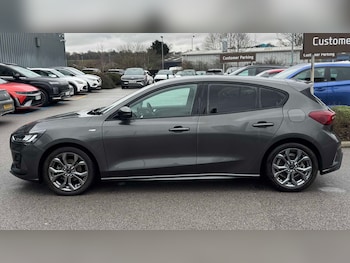 Used Ford Focus 2023 for sale - 77857956: Photo