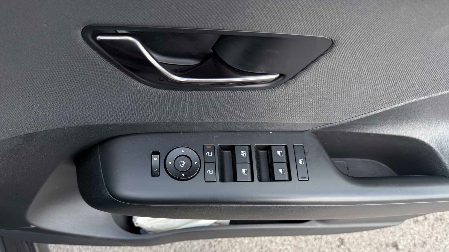 Used Hyundai KONA 2025 for sale - 78221255: Photo 12