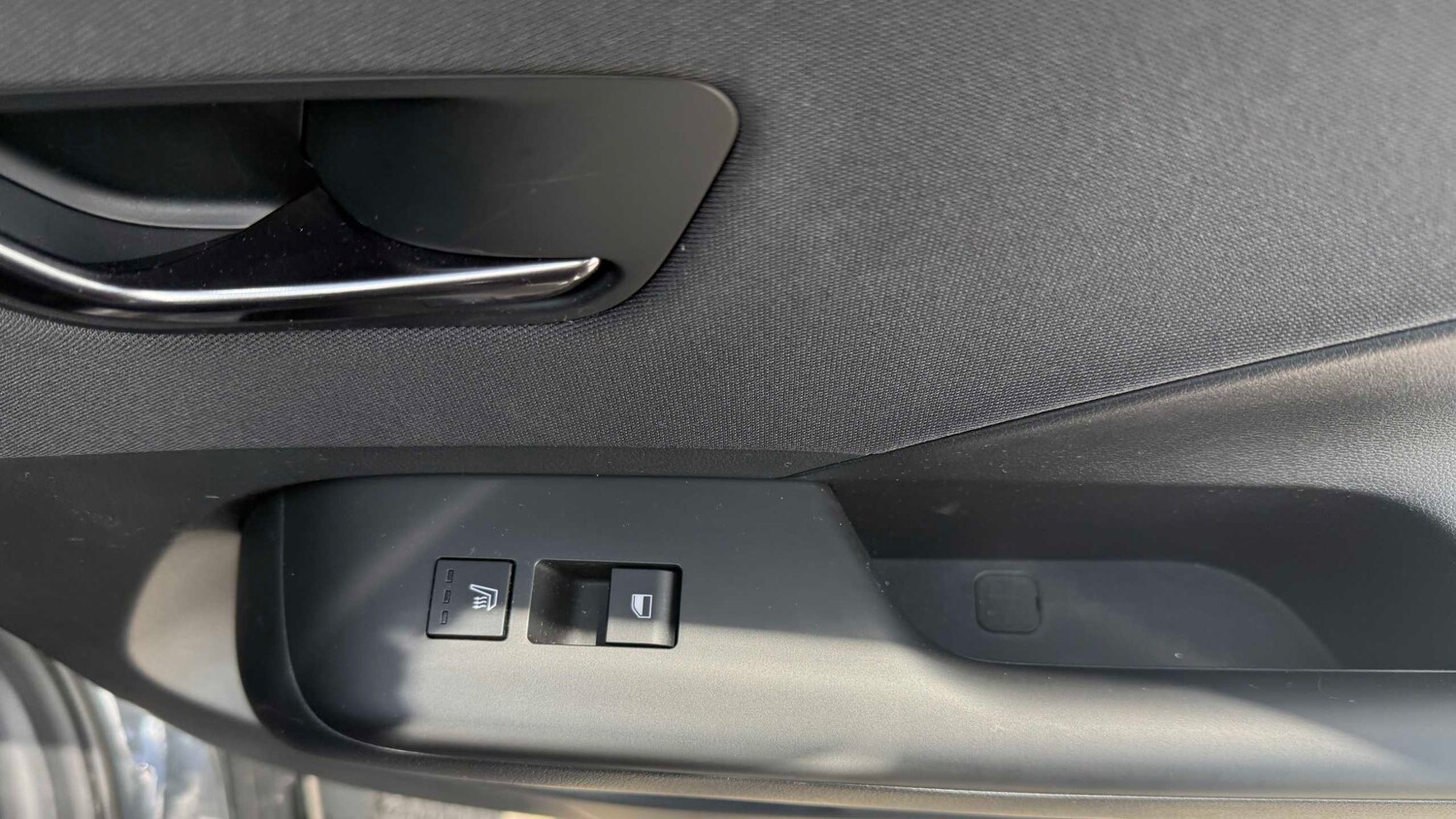 Used Hyundai KONA 2025 for sale - 78221255: Photo 8