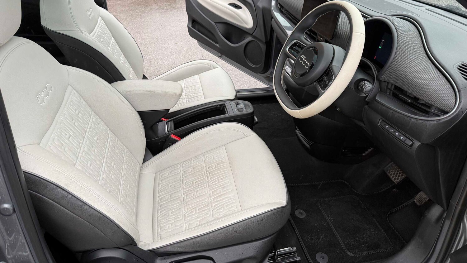 Used Fiat 500 2023 for sale - 77859413: Photo 14