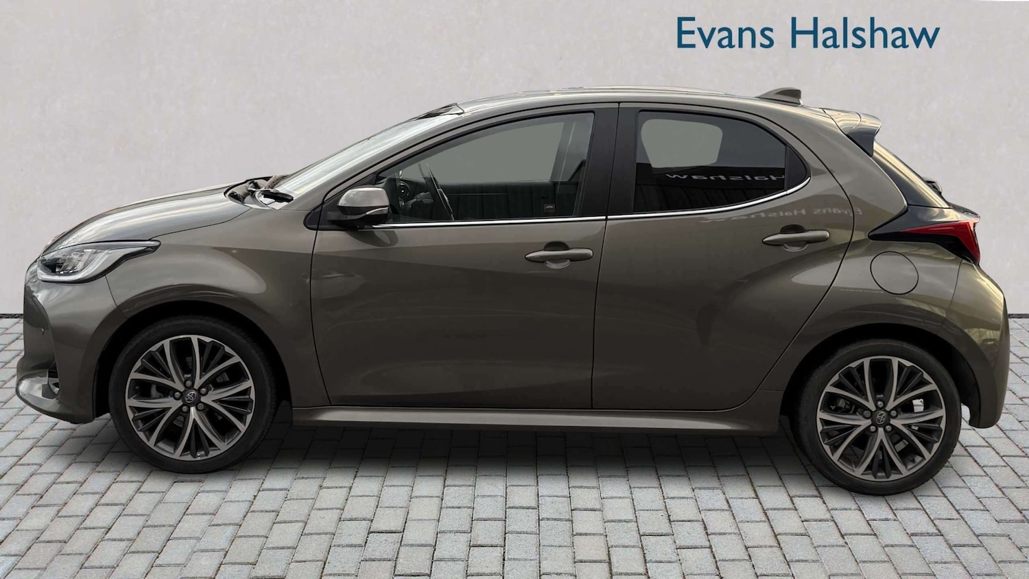 Used Toyota Yaris 2023 for sale - 78010365: Photo 8