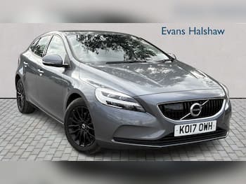 Used Volvo V40 2017 for sale - 79604309: Photo