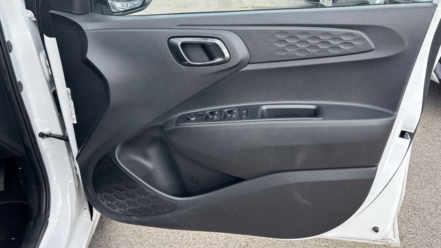 Used Hyundai i10 for sale - 77861161: Photo 10