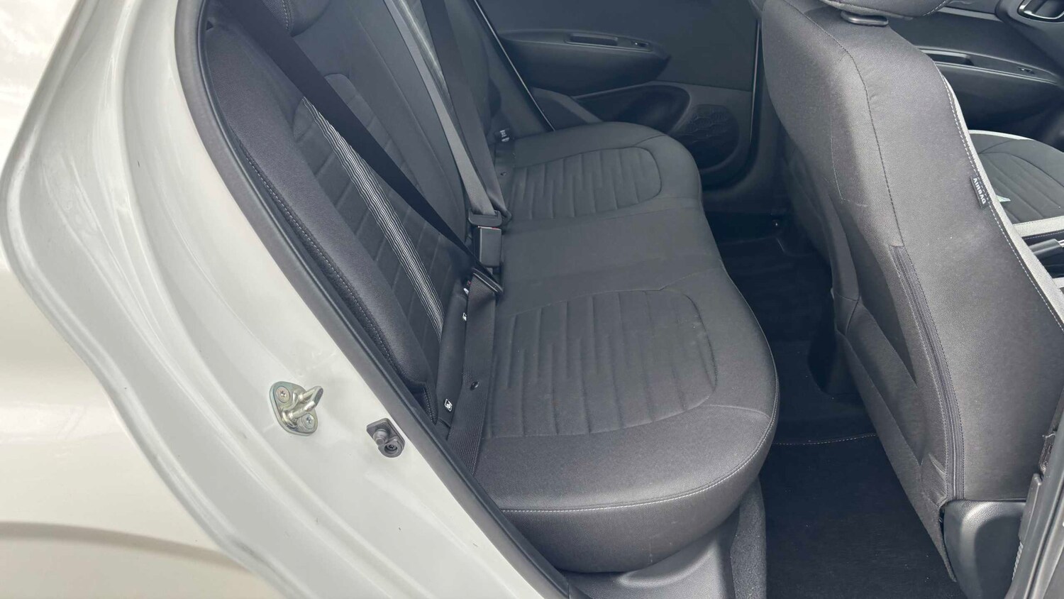 Used Hyundai i10 for sale - 77861161: Photo 18