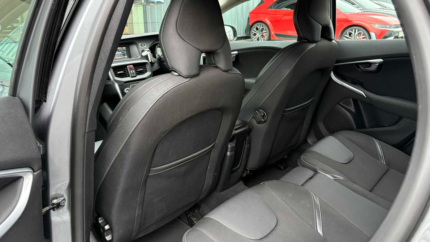 Used Volvo V40 for sale - 77858191: Photo 13