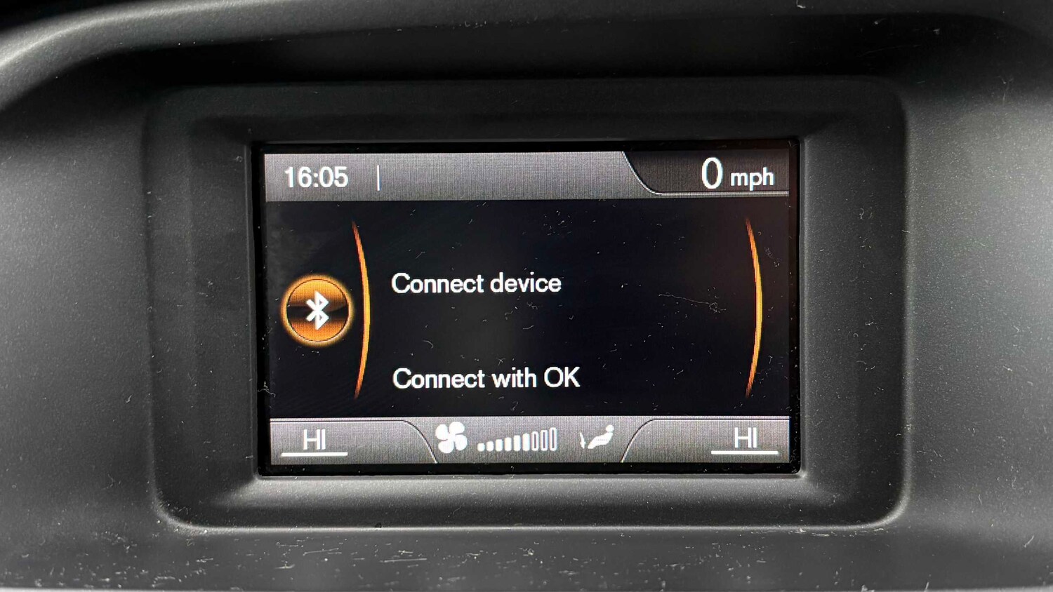 Used Volvo V40 for sale - 77858191: Photo 18