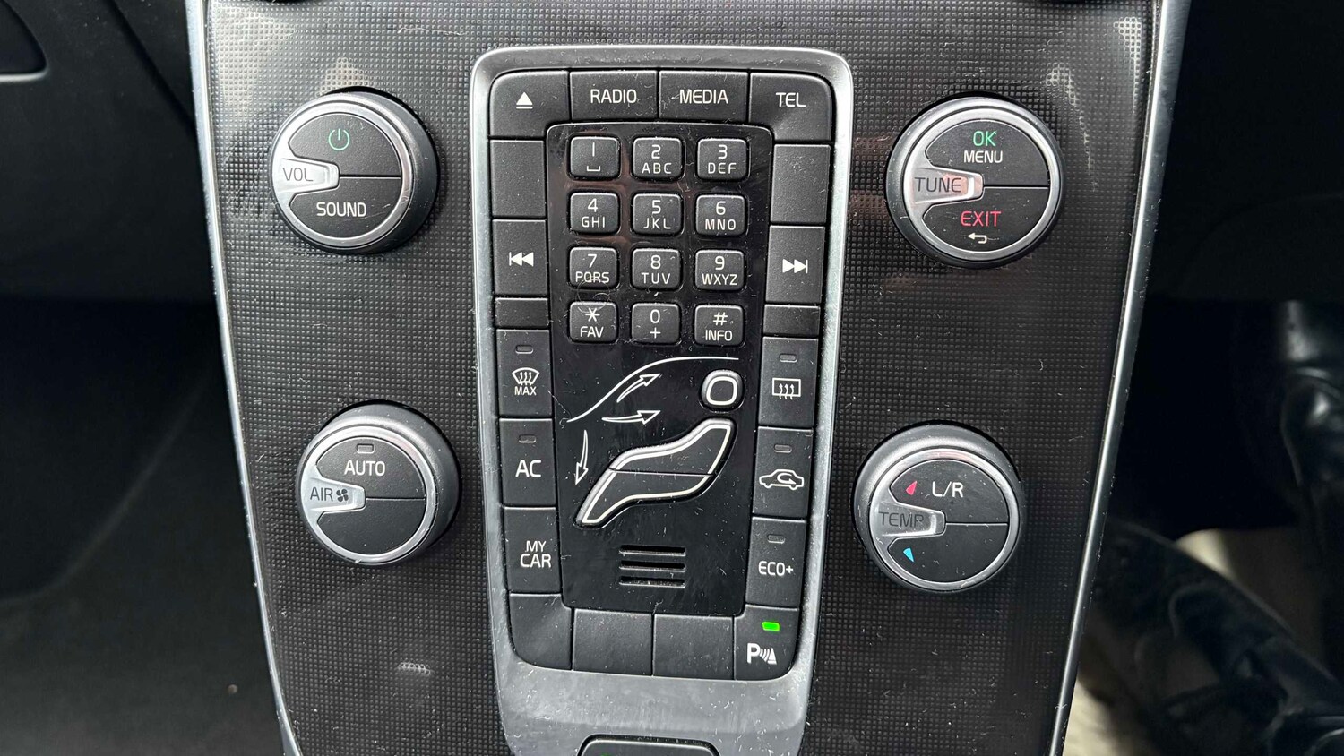 Used Volvo V40 for sale - 77858191: Photo 20