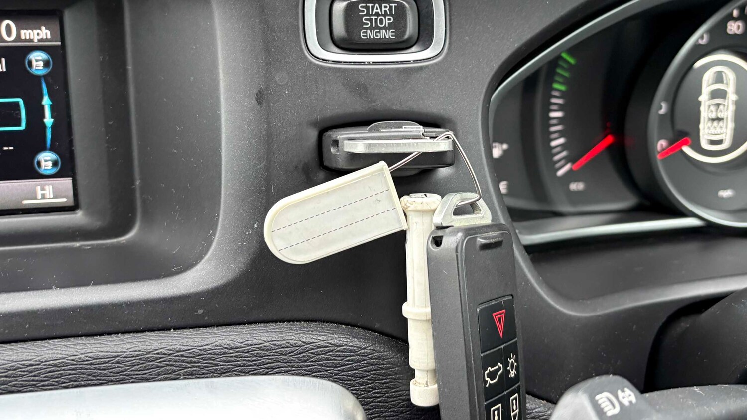 Used Volvo V40 for sale - 77858191: Photo 22