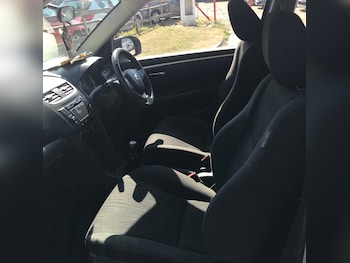 Used Suzuki Swift 2013 for sale - 79537127: Photo