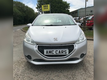 Used Peugeot 208 2013 for sale - 78499857: Photo