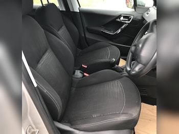 Used Peugeot 208 2013 for sale - 78499857: Photo