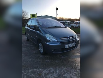 2010 (10) - 1.6i 16V Desire 5dr