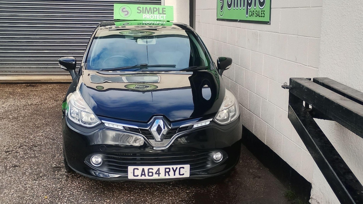 Used Renault Clio 2015 for sale - 77216139: Photo 2
