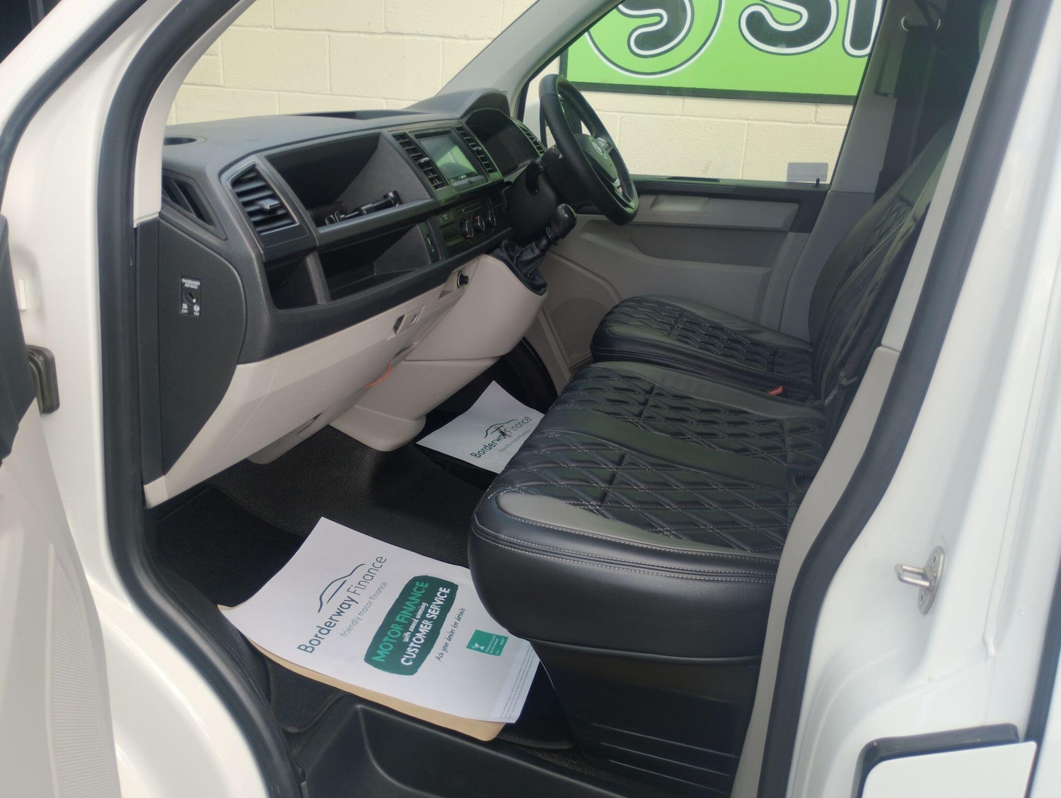 Used Volkswagen Transporter 2016 for sale - 76990028: Photo 13