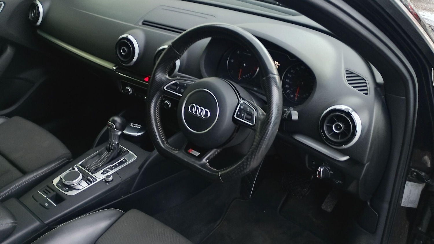 Used Audi A3 2014 for sale - 76753333: Photo 11