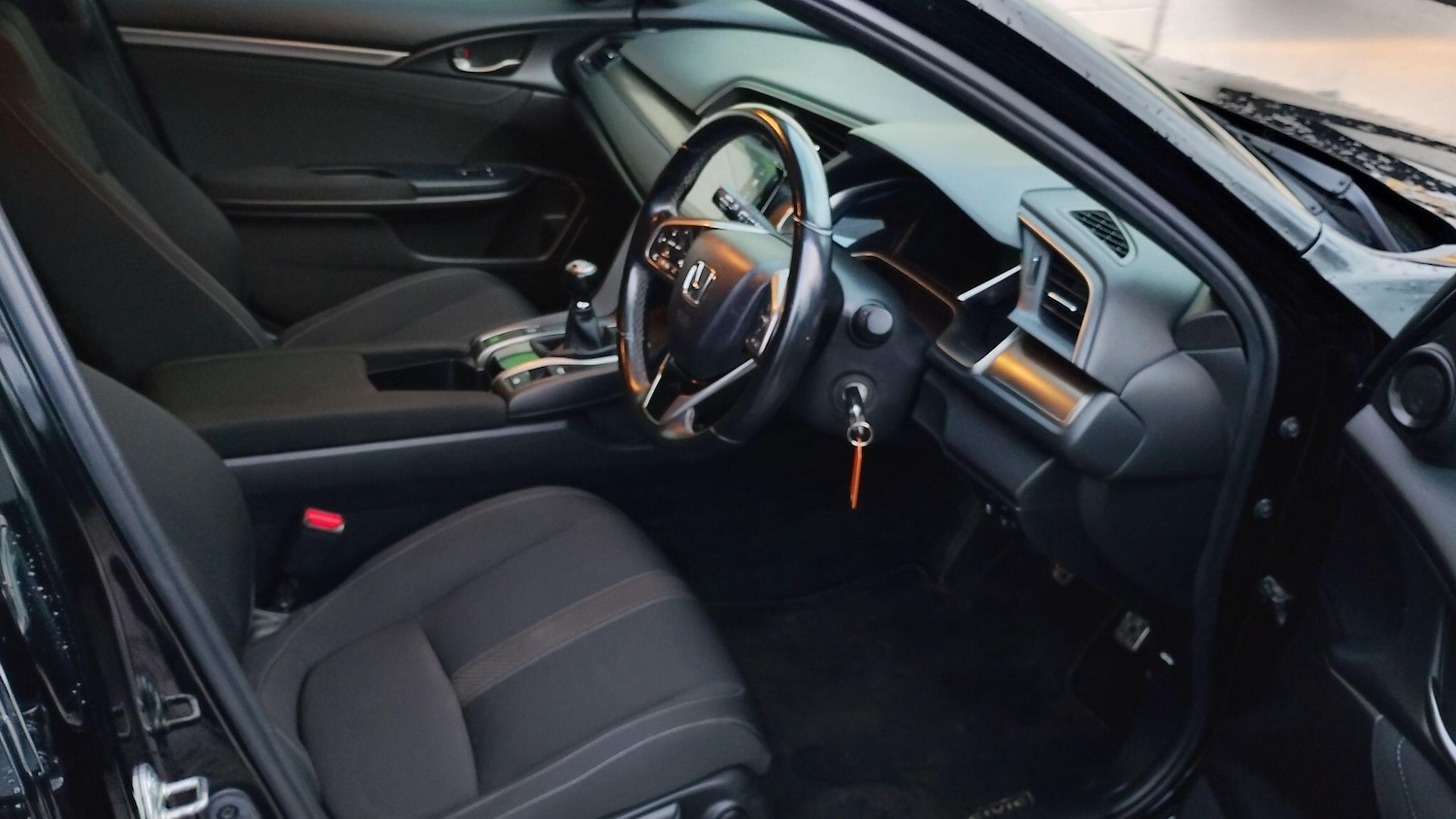 Used Honda Civic 2019 for sale - 76612975: Photo 7