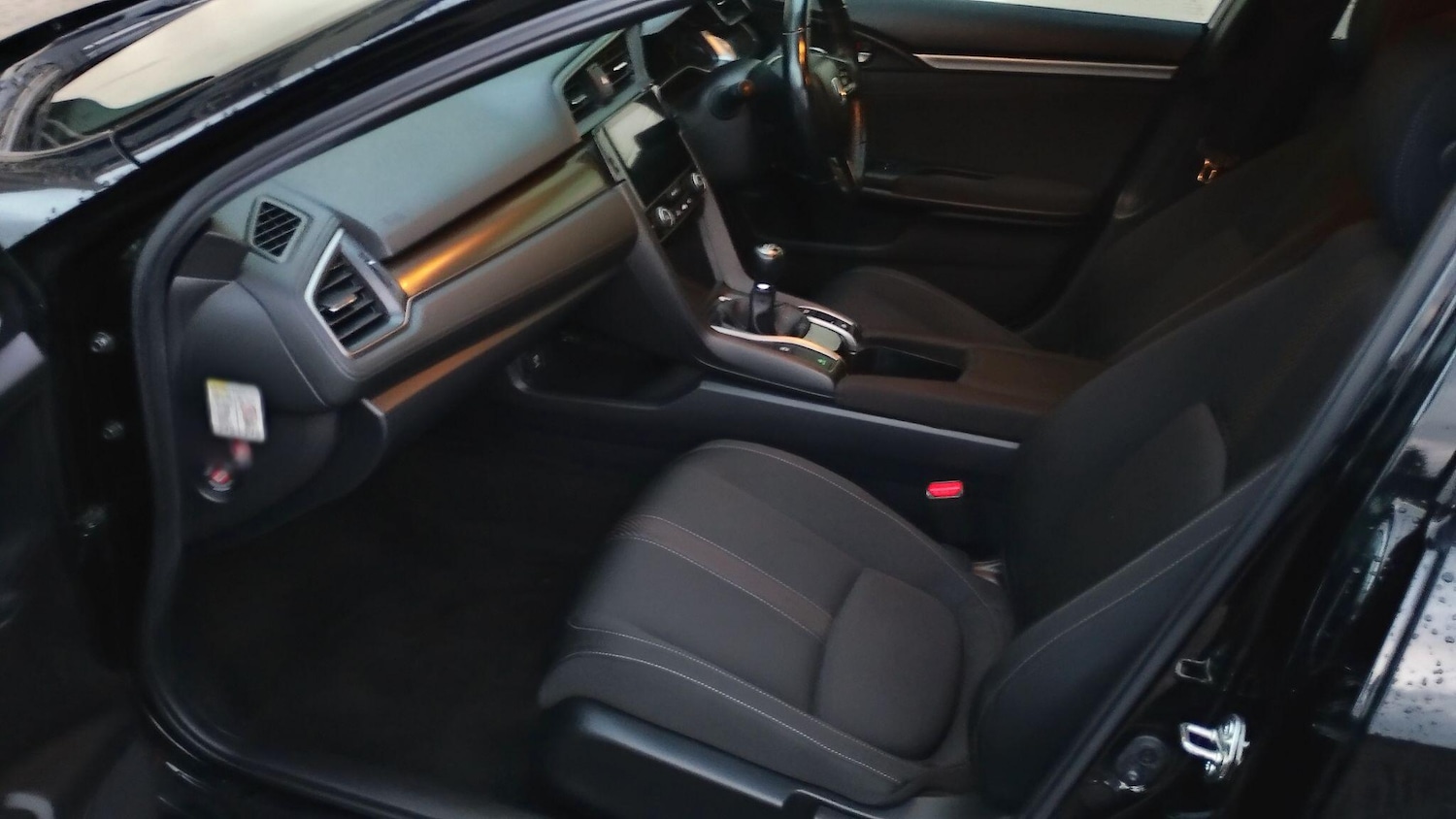 Used Honda Civic 2019 for sale - 76612975: Photo 8