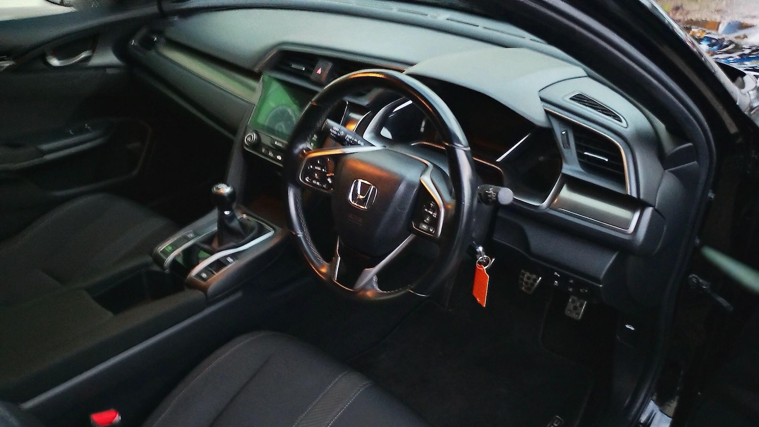 Used Honda Civic 2019 for sale - 76612975: Photo 9