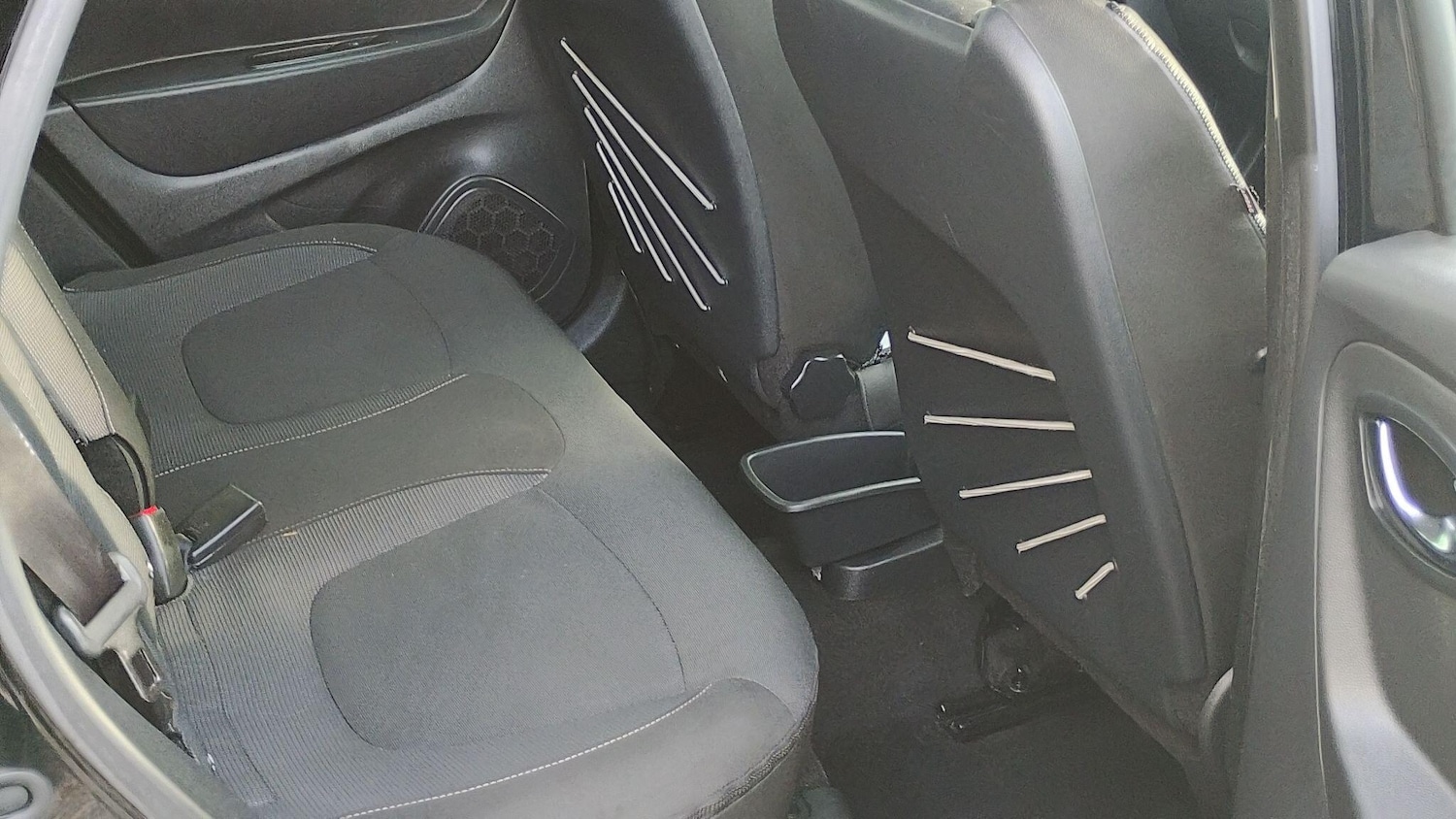 Used Renault Captur 2016 for sale - 77203994: Photo 11