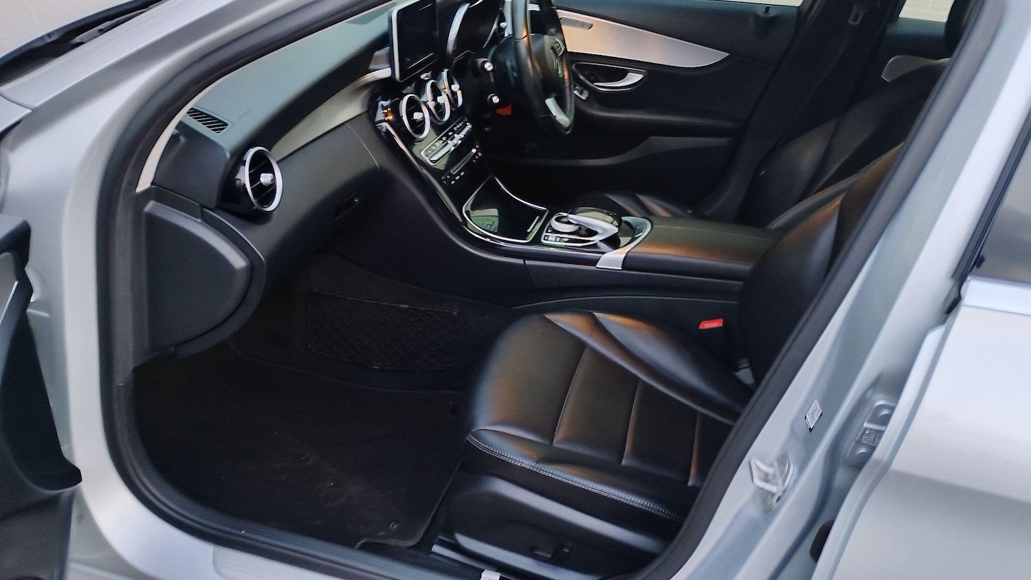 Used Mercedes-Benz C Class 2014 for sale - 77424844: Photo 9