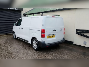 Used Peugeot Expert 2019 for sale - 76975452: Photo