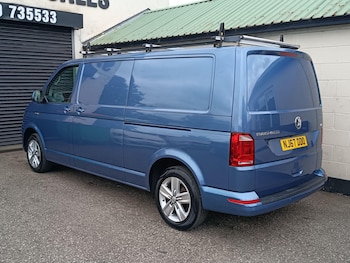 Used Volkswagen Transporter 2017 for sale - 79325083: Photo