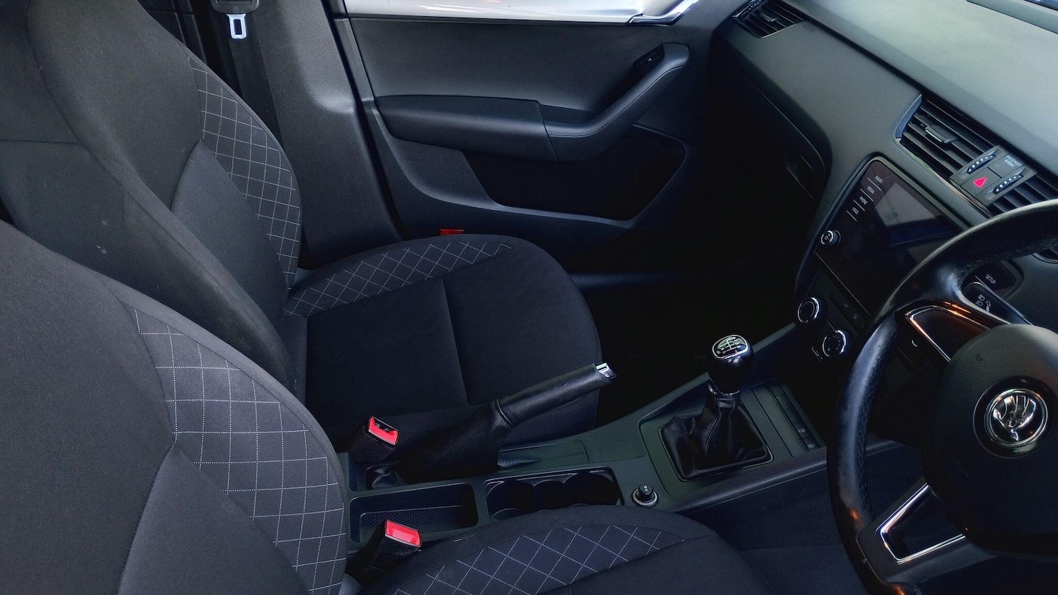 Used Skoda Octavia 2018 for sale - 77253721: Photo 11