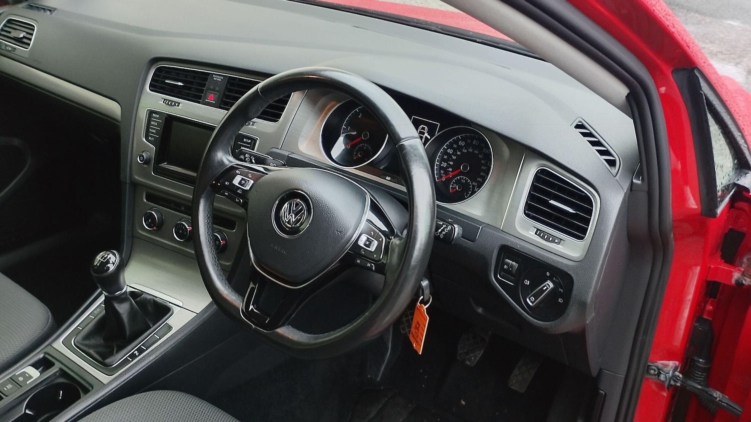 Used Volkswagen Golf 2013 for sale - 76886880: Photo 8