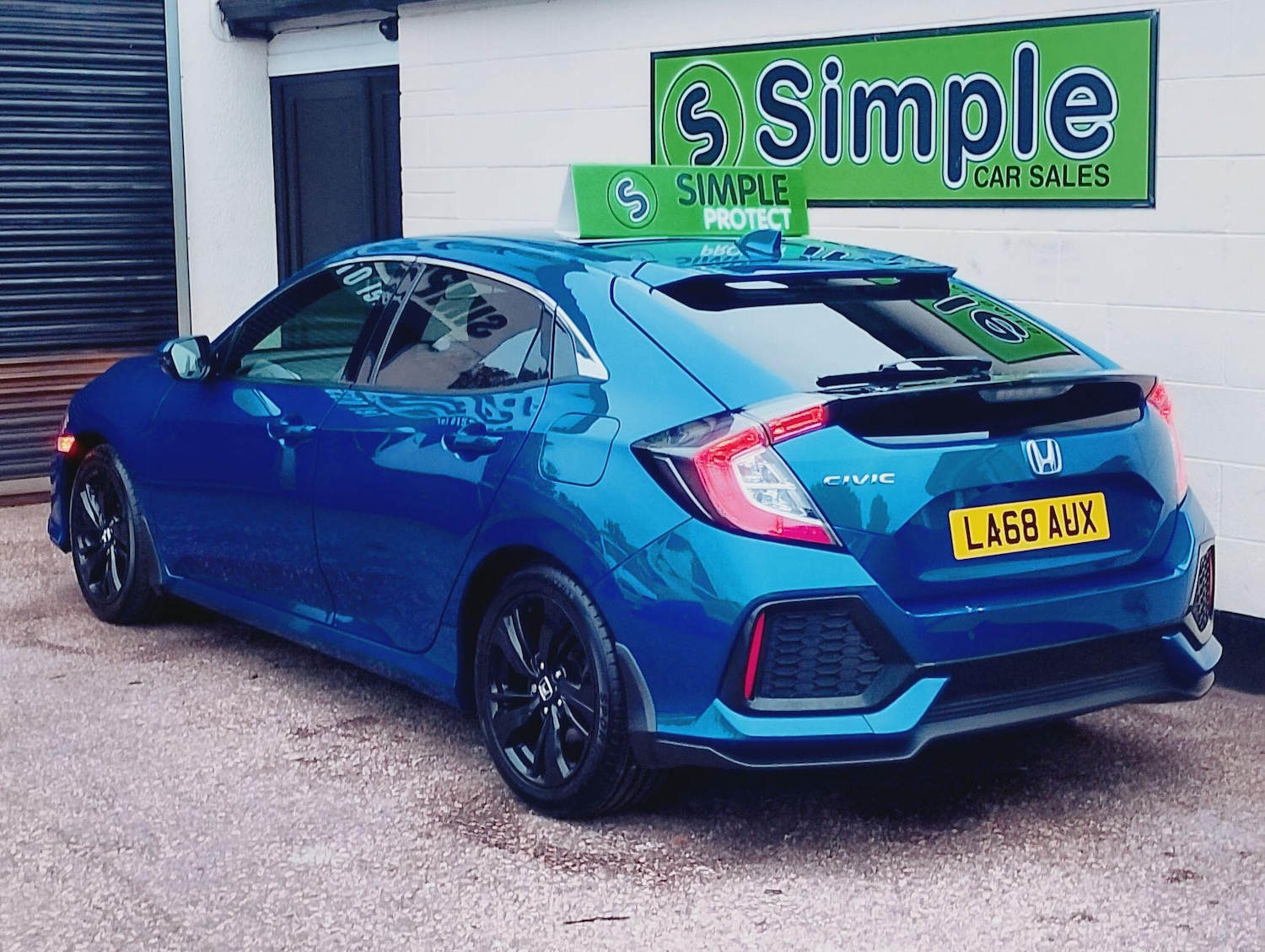 Used Honda Civic 2018 for sale - 76269883: Photo 3