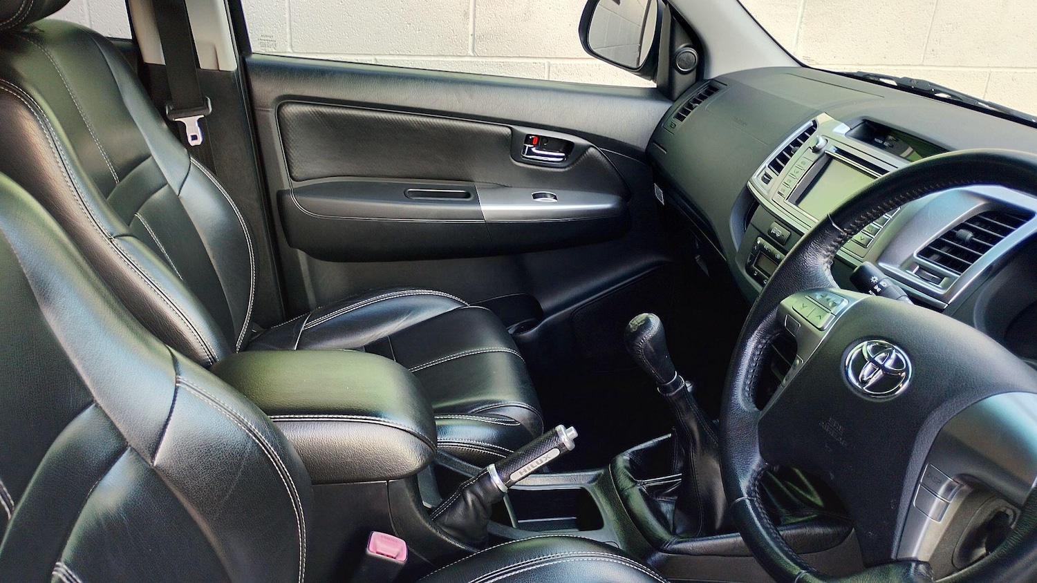 Used Toyota Hilux 2014 for sale - 77683156: Photo 9